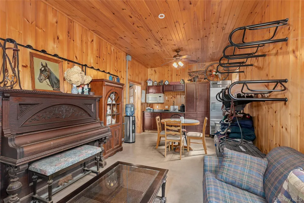 42-45 Blackstone Ridge Holmes, NY 12531