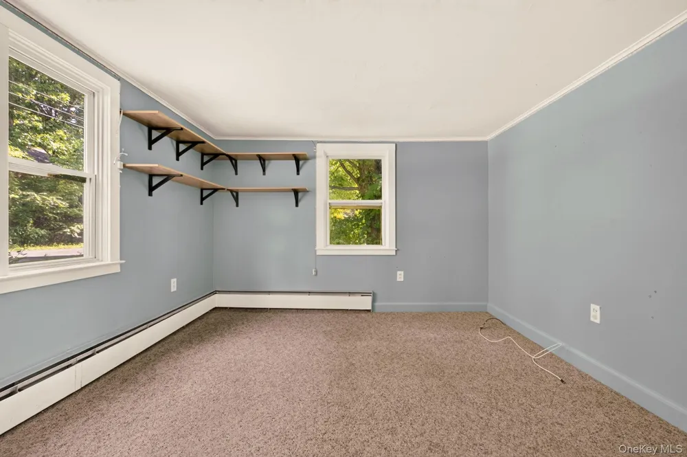 33 Warren Myer Road Saugerties, NY 12477
