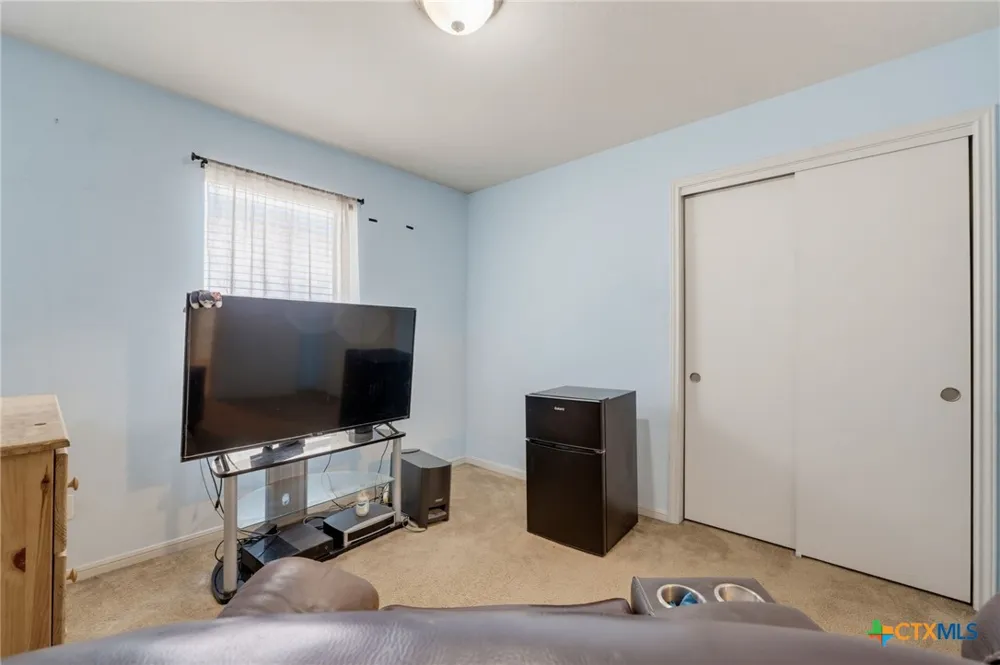 2208 Stoneham Temple, TX 76504