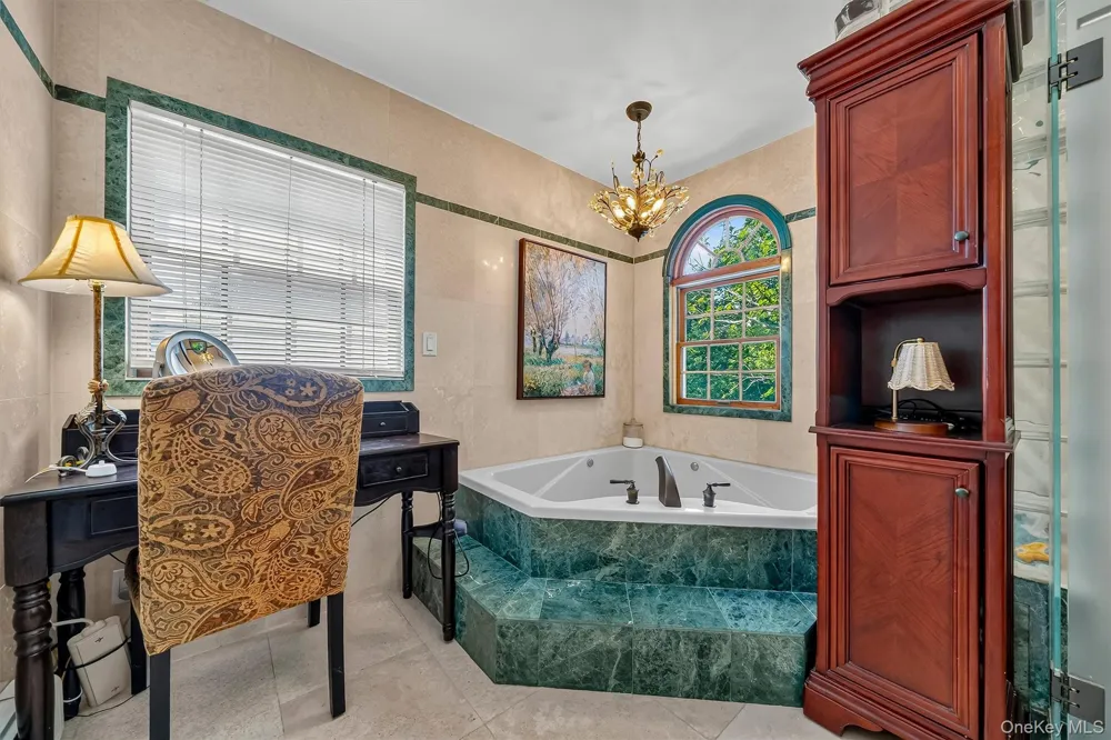 112 Mercury Court Monroe, NY 10950