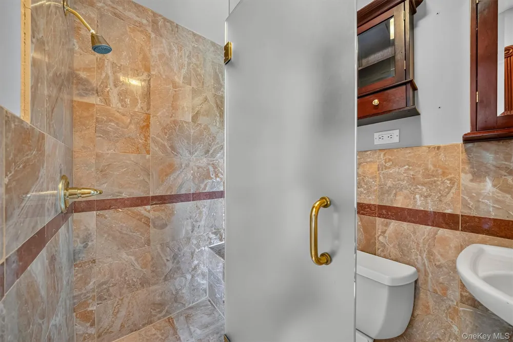 112 Mercury Court Monroe, NY 10950