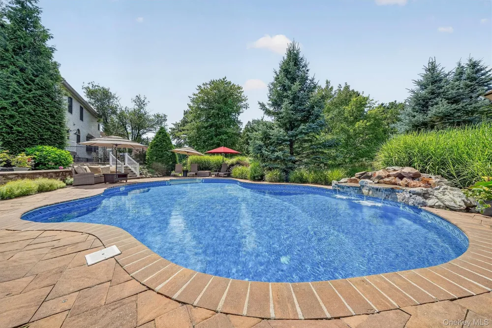 112 Mercury Court Monroe, NY 10950