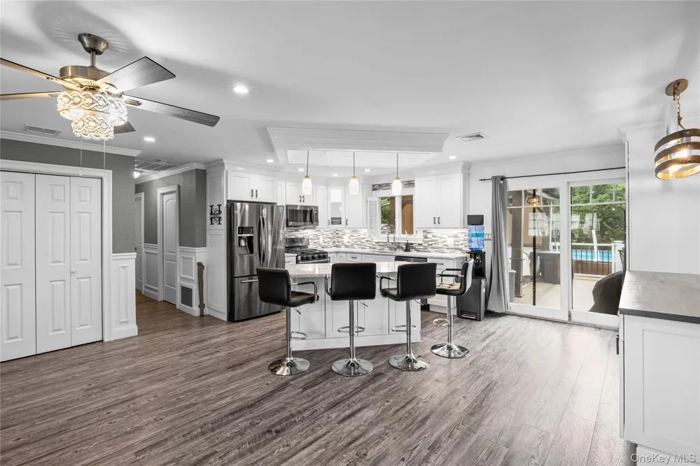133 Missouri Avenue Bay Shore, NY 11706