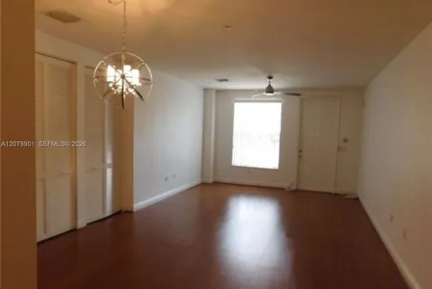 332 SW 14th Ave #332