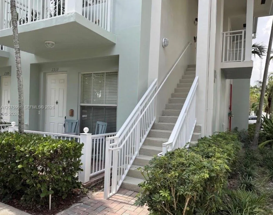 332 SW 14th Ave #332 Fort Lauderdale, FL 33312