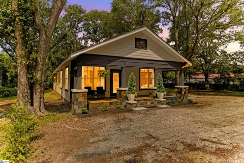 900 Irwin Avenue