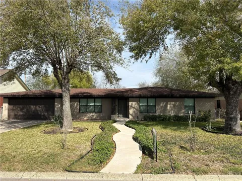 304 W Walnut Avenue
