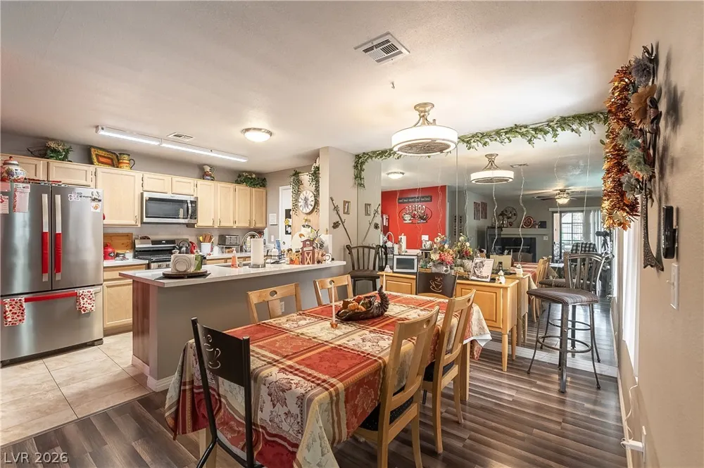 8452 Boseck Drive #123 Las Vegas, NV 89145