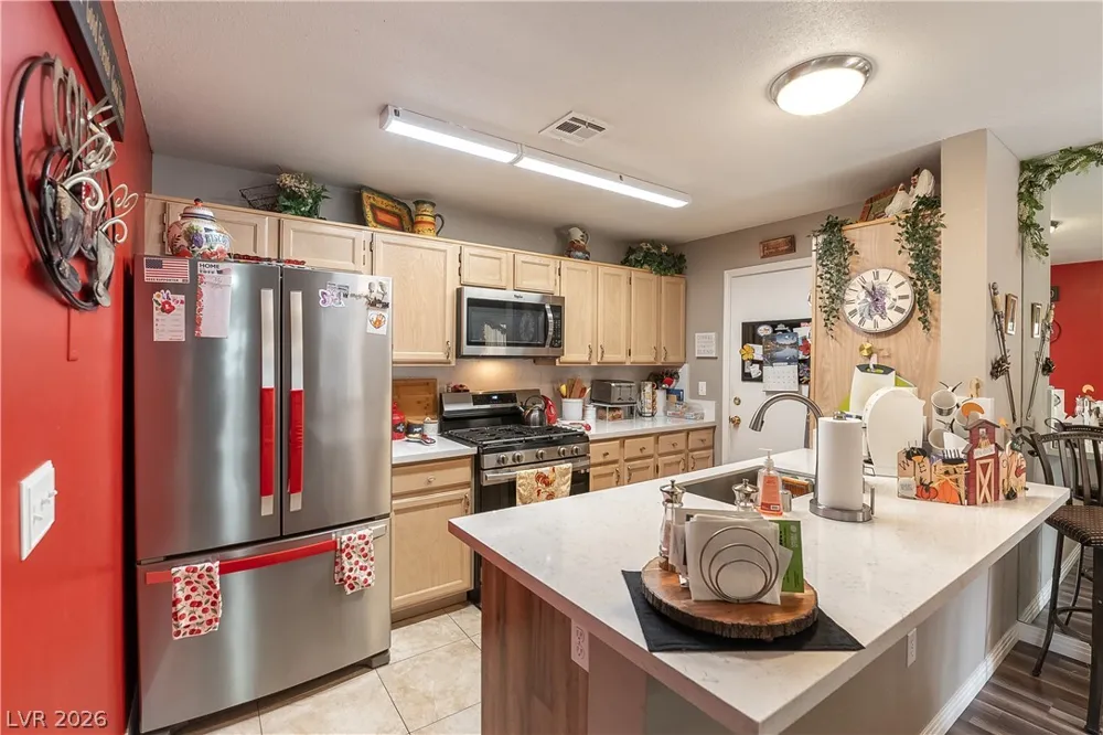 8452 Boseck Drive #123 Las Vegas, NV 89145
