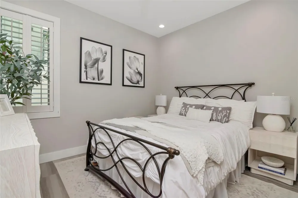 536 4TH AVENUE S #2A St Petersburg, FL 33701