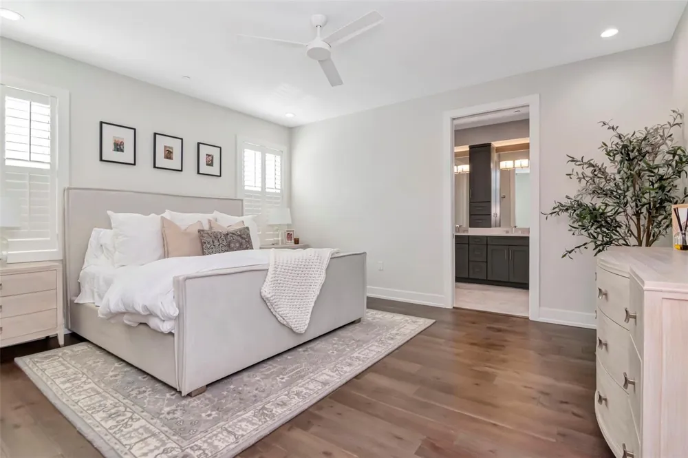 536 4TH AVENUE S #2A St Petersburg, FL 33701
