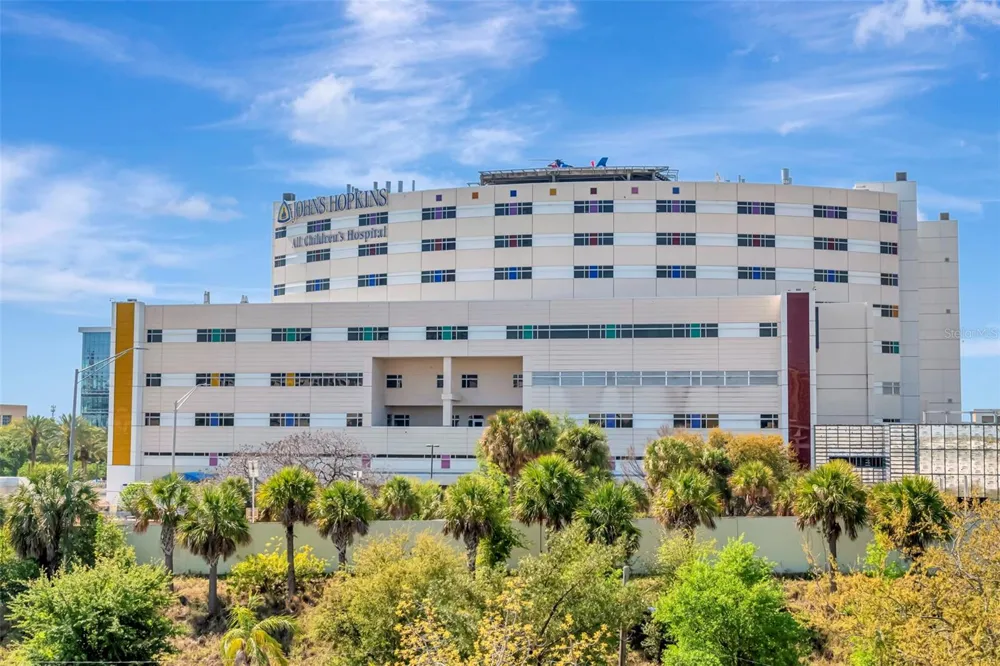 536 4TH AVENUE S #2A St Petersburg, FL 33701