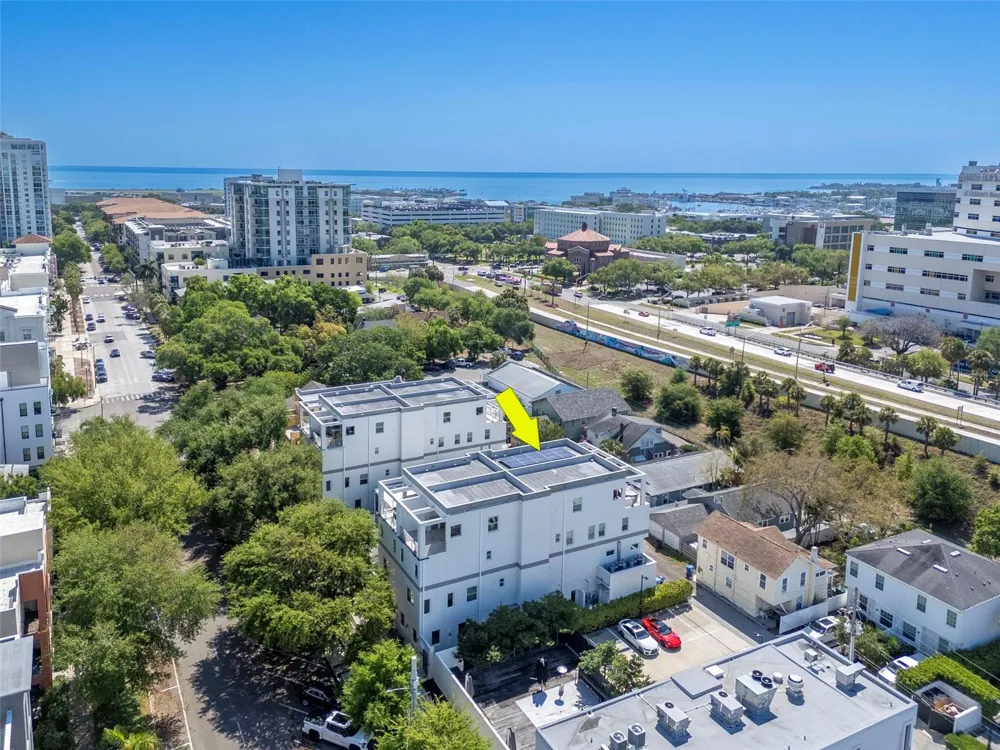 536 4TH AVENUE S #2A St Petersburg, FL 33701