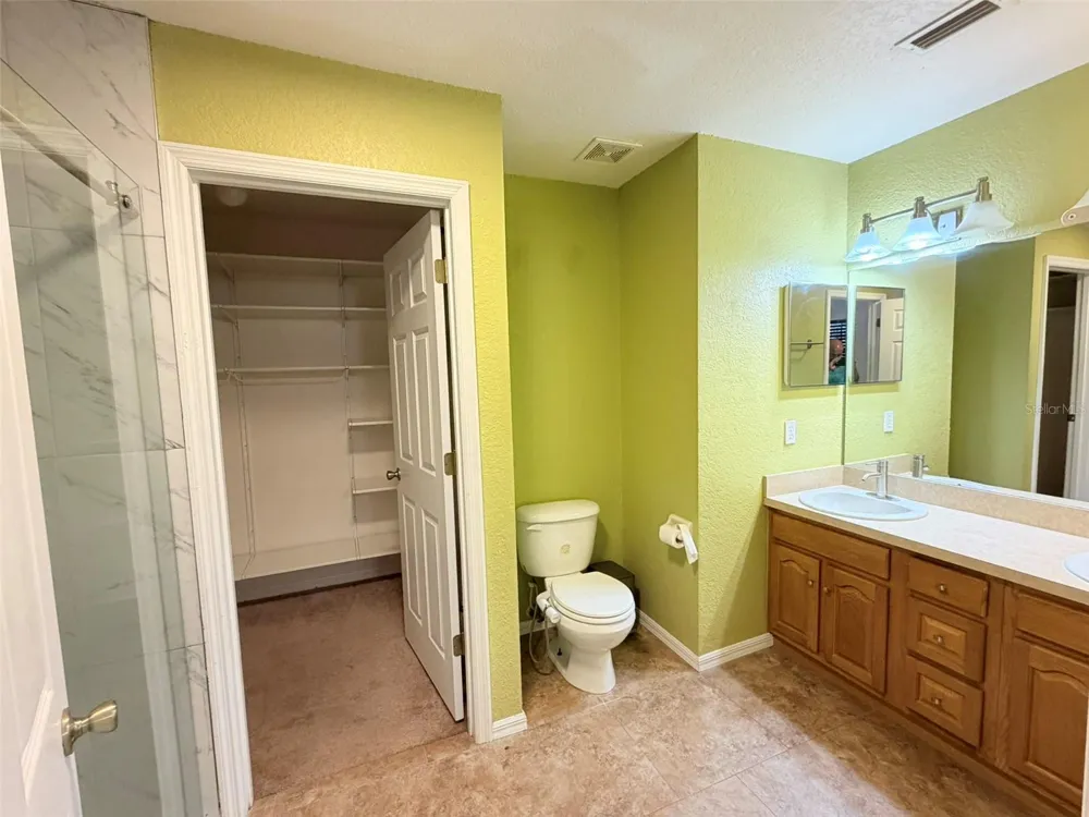 5722 SW 85TH STREET Gainesville, FL 32608