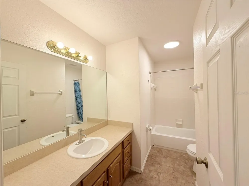 5722 SW 85TH STREET Gainesville, FL 32608