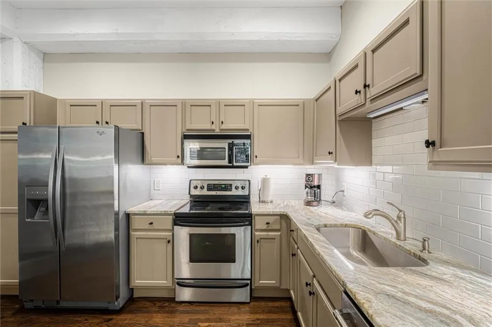 1808 Liberty Lane Roswell, GA 30075