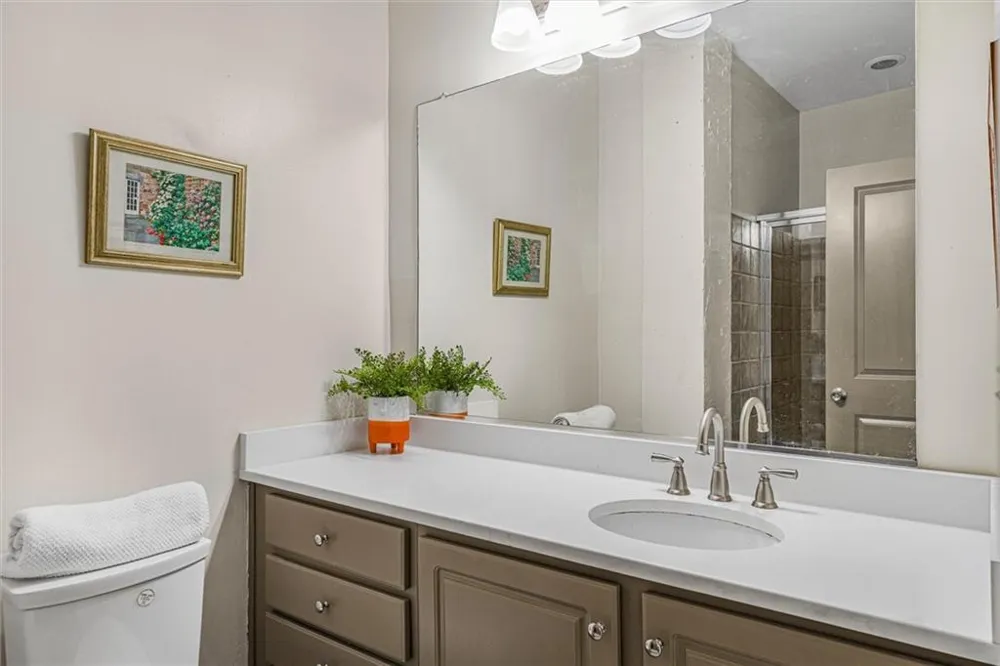 1808 Liberty Lane Roswell, GA 30075