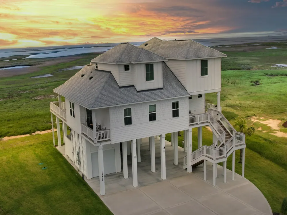 18414 Indian Beach Ct Galveston, TX 77554