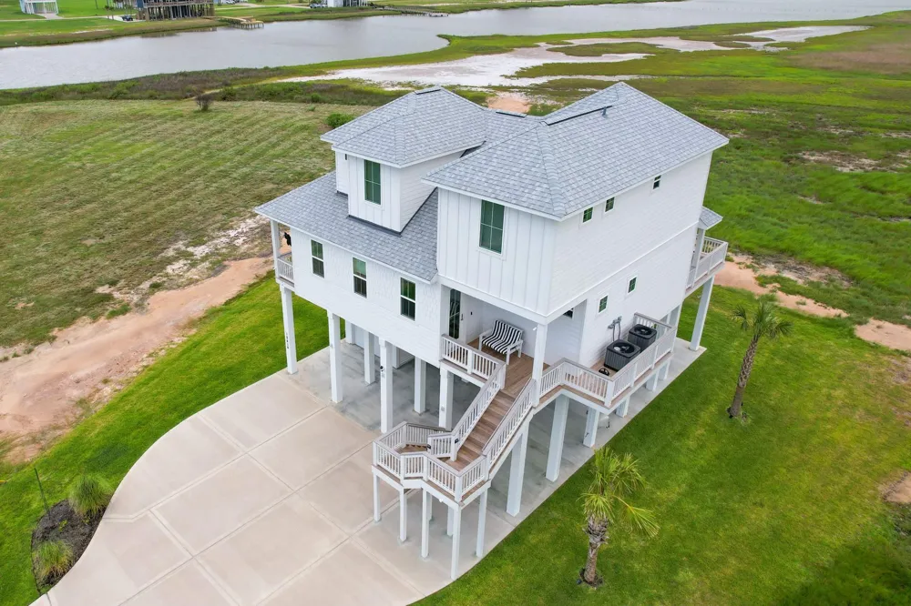 18414 Indian Beach Ct Galveston, TX 77554
