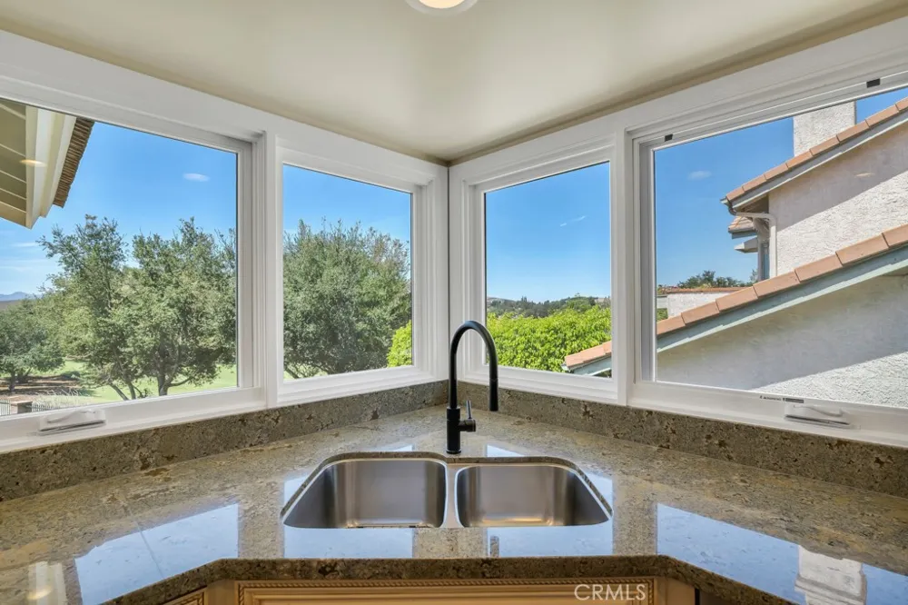 4570 Rayburn Westlake Village, CA 91362