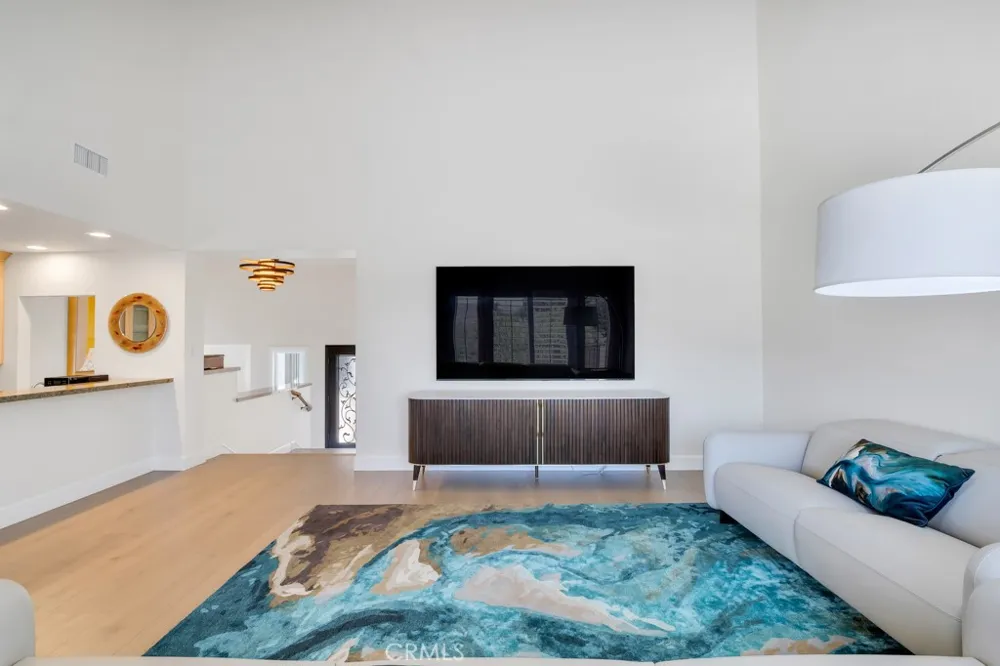 4570 Rayburn Westlake Village, CA 91362