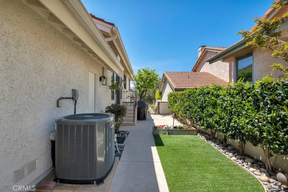 4570 Rayburn Westlake Village, CA 91362