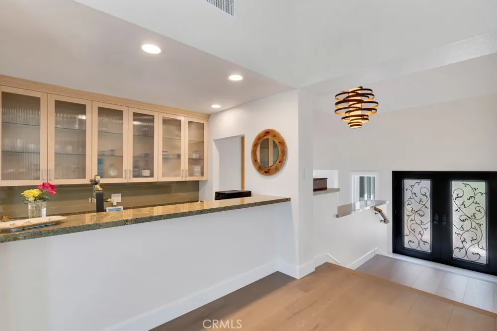 4570 Rayburn Westlake Village, CA 91362
