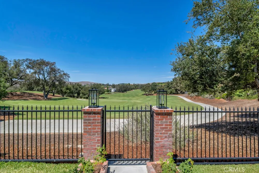 4570 Rayburn Westlake Village, CA 91362