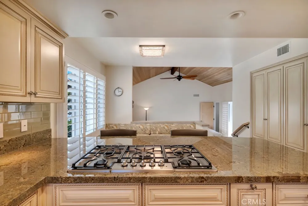 4570 Rayburn Westlake Village, CA 91362