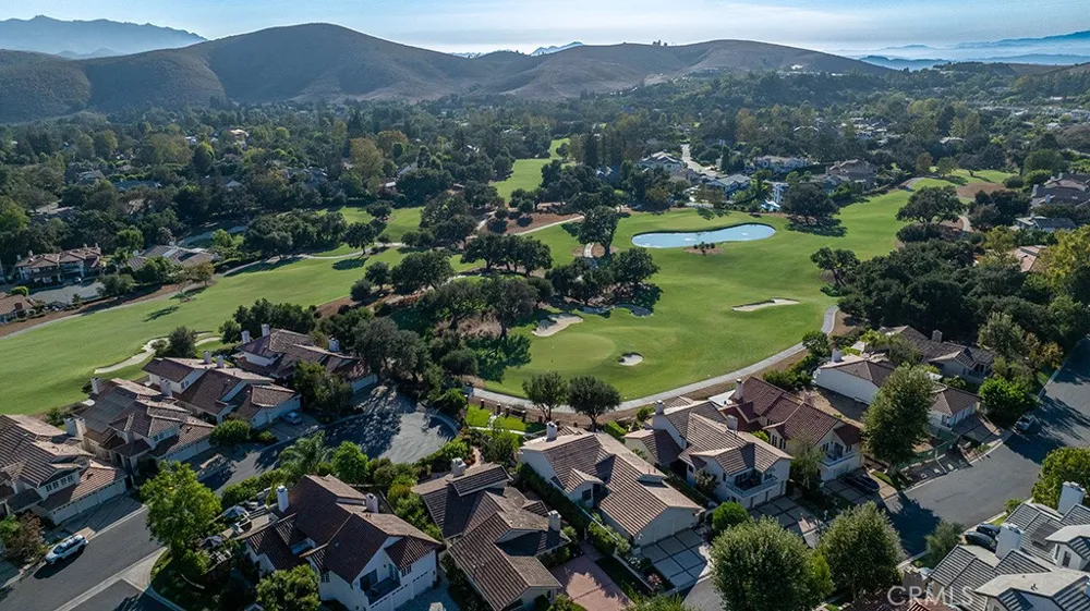 4570 Rayburn Westlake Village, CA 91362