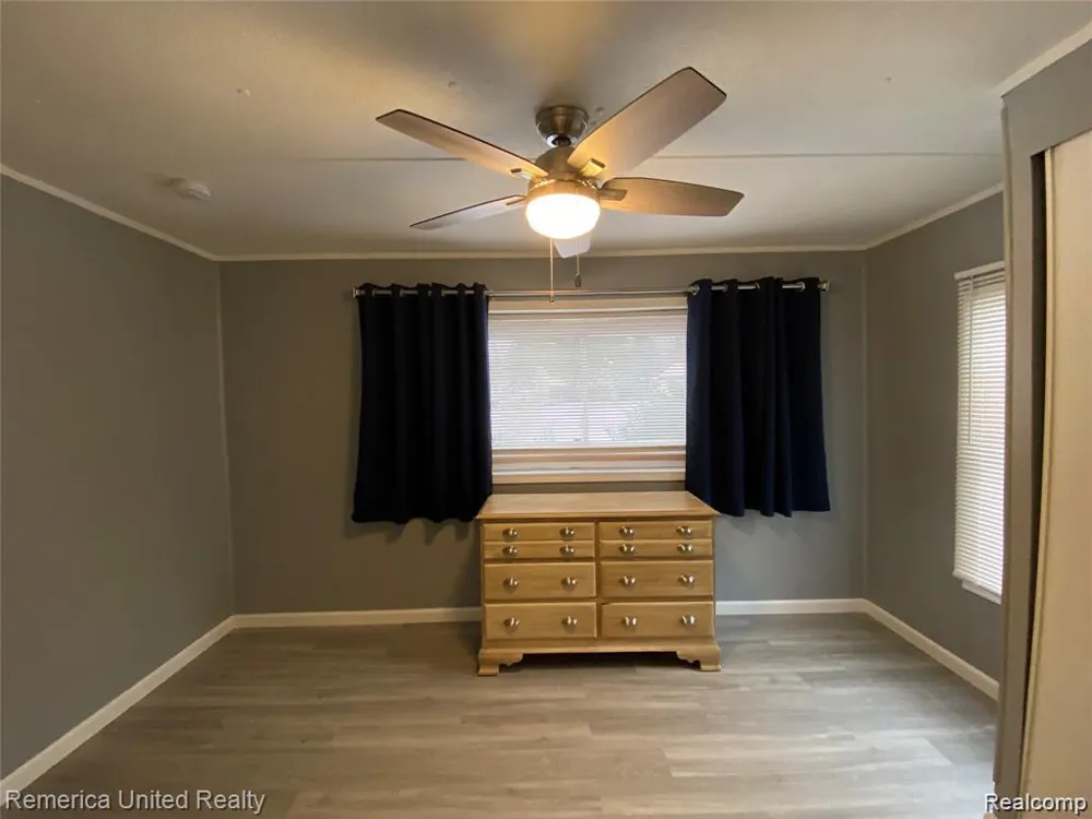 679 MENOMINEE DRIVE Genoa Township, MI 48843