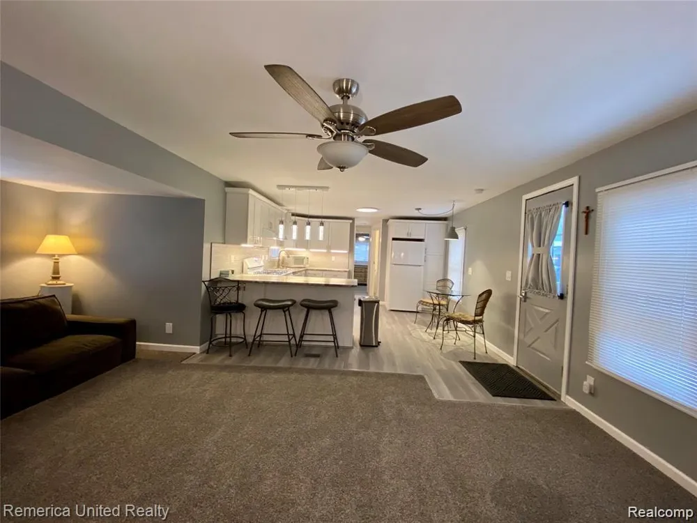 679 MENOMINEE DRIVE Genoa Township, MI 48843