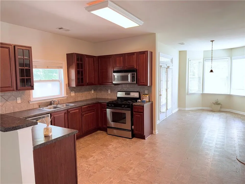 4402 Sonoran Way Union City, GA 30291
