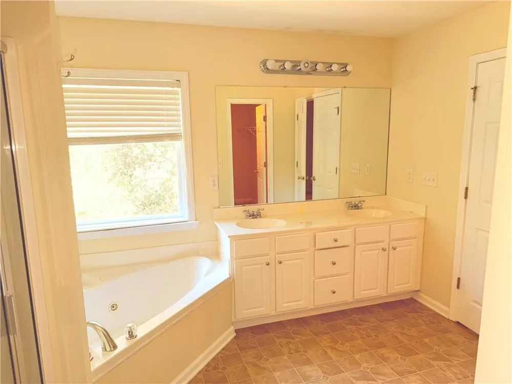 4402 Sonoran Way Union City, GA 30291