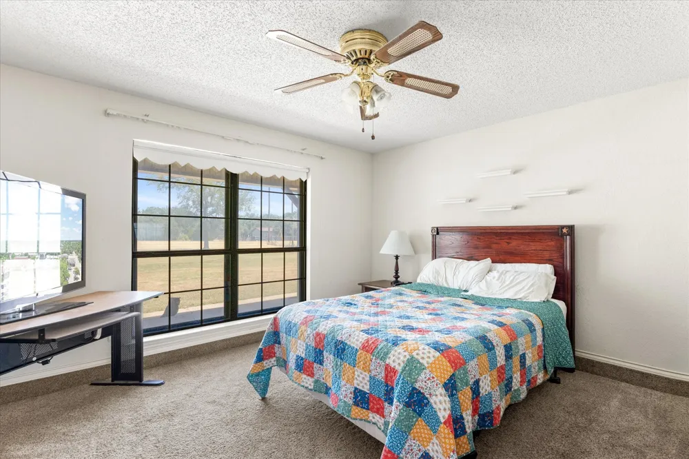 6032 Fm 1886 Azle, TX 76020