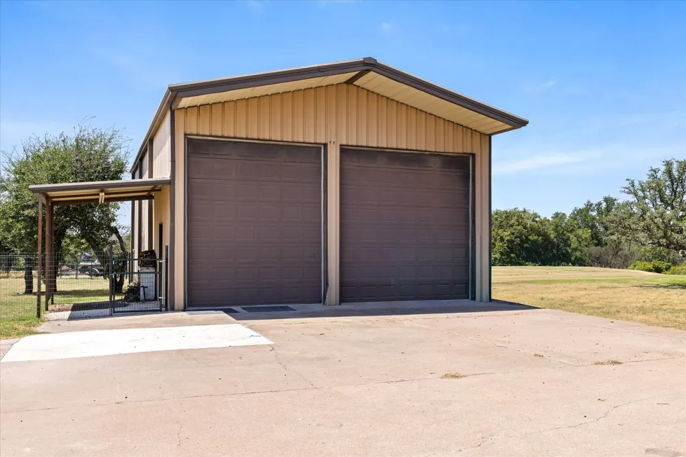 6032 Fm 1886 Azle, TX 76020