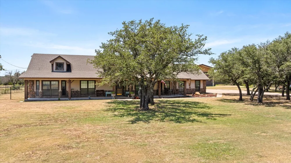 6032 Fm 1886 Azle, TX 76020