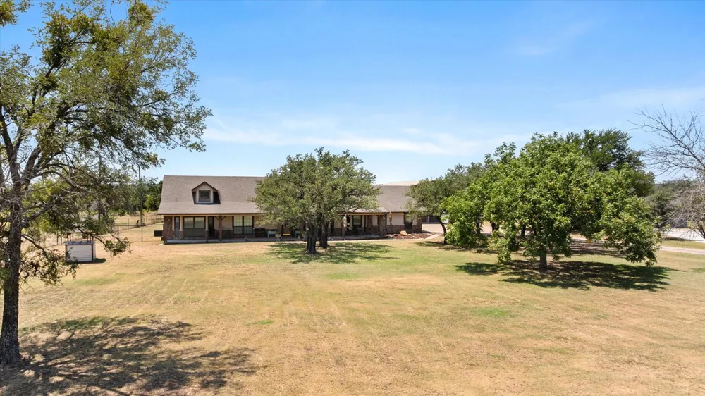 6032 Fm 1886 Azle, TX 76020