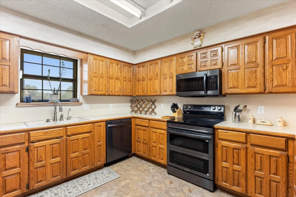 6032 Fm 1886 Azle, TX 76020