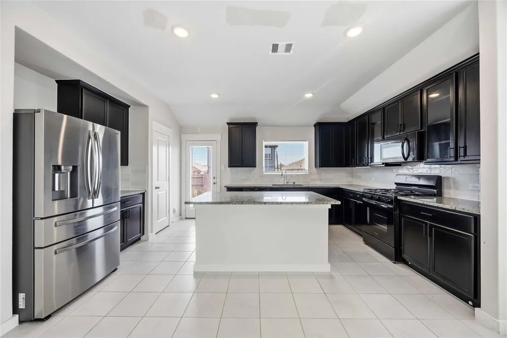 4415 Azalea Blossom Road Pinehurst, TX 77362