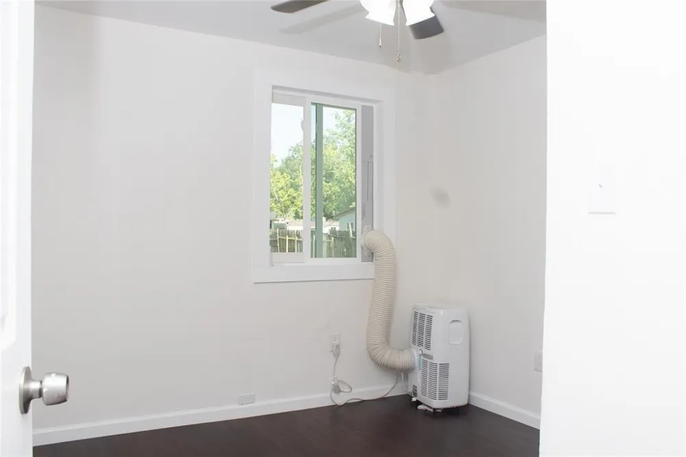 7003 Hoffman Street Houston, TX 77028