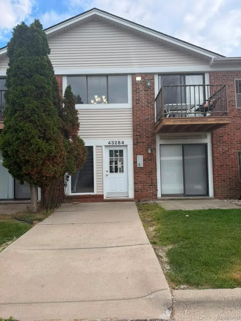 43284 Mound Road Sterling Heights City, MI 48314