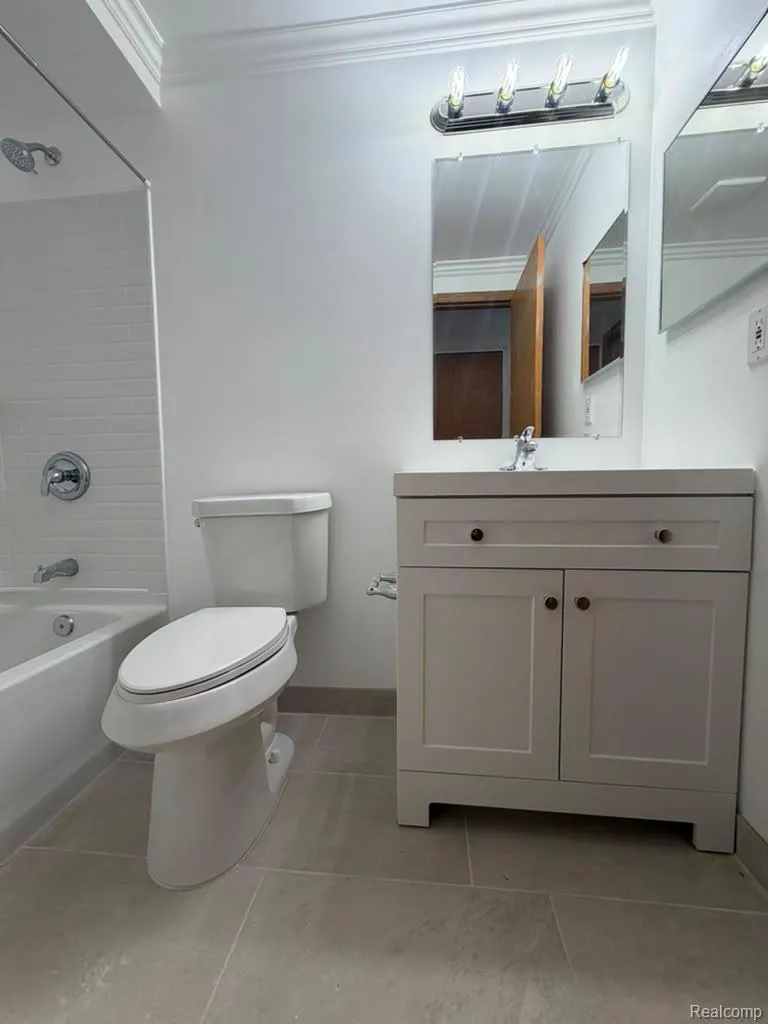 43284 Mound Road Sterling Heights City, MI 48314