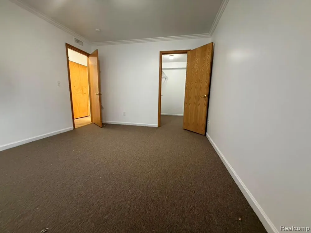 43284 Mound Road Sterling Heights City, MI 48314