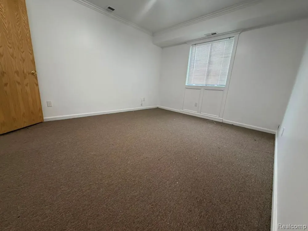 43284 Mound Road Sterling Heights City, MI 48314