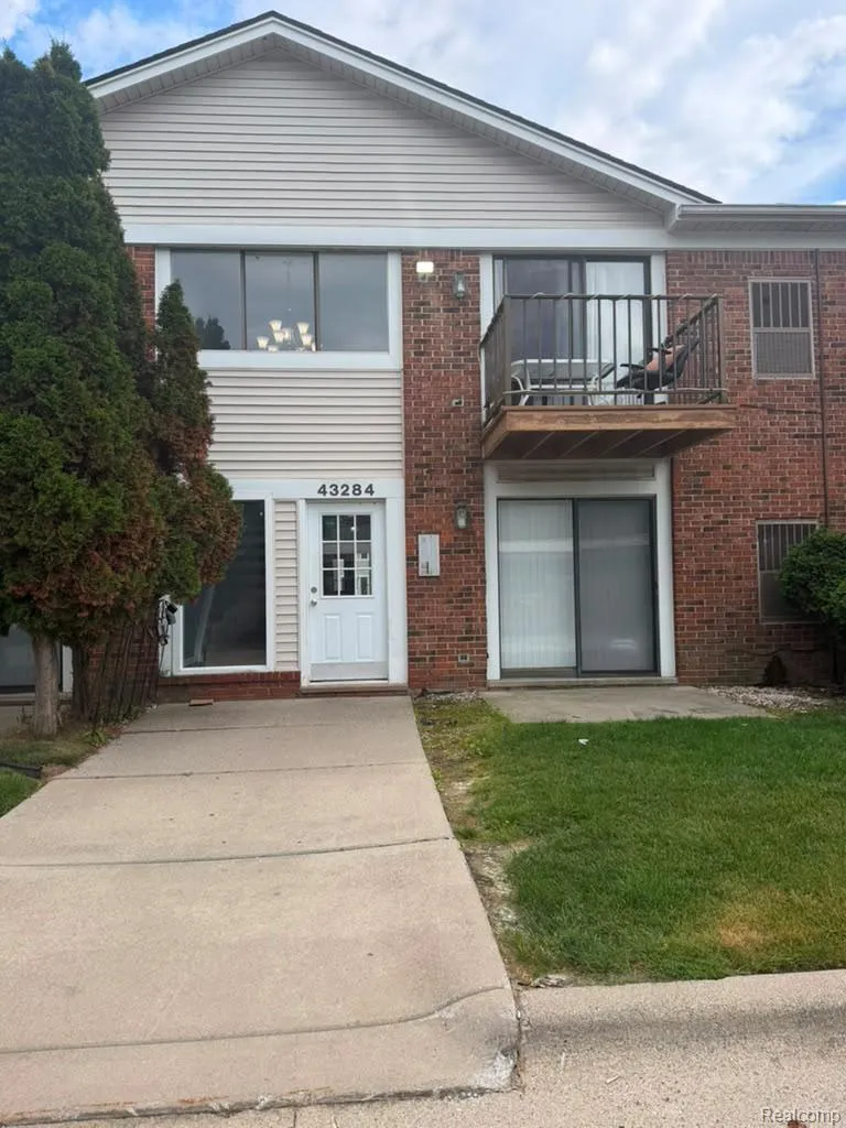 43284 Mound Road Sterling Heights City, MI 48314