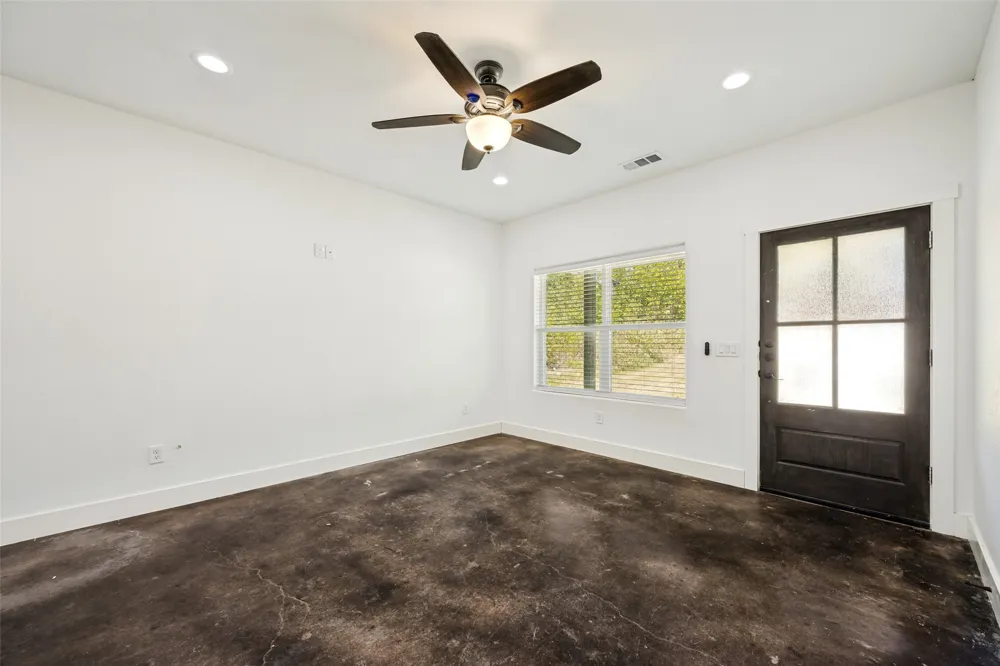 722 E Woodard Street Denison, TX 75021