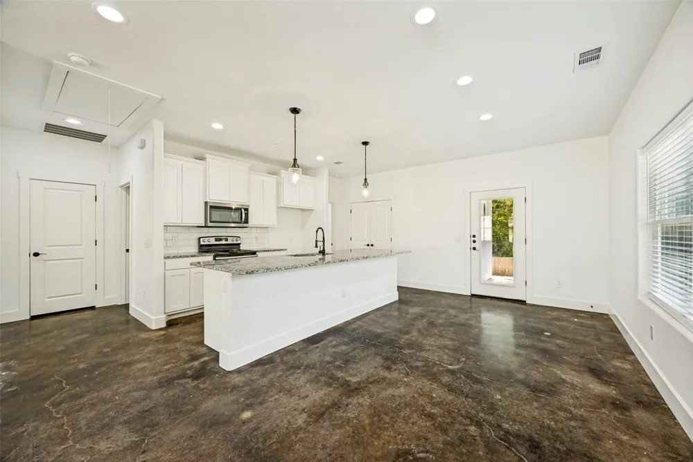 722 E Woodard Street Denison, TX 75021