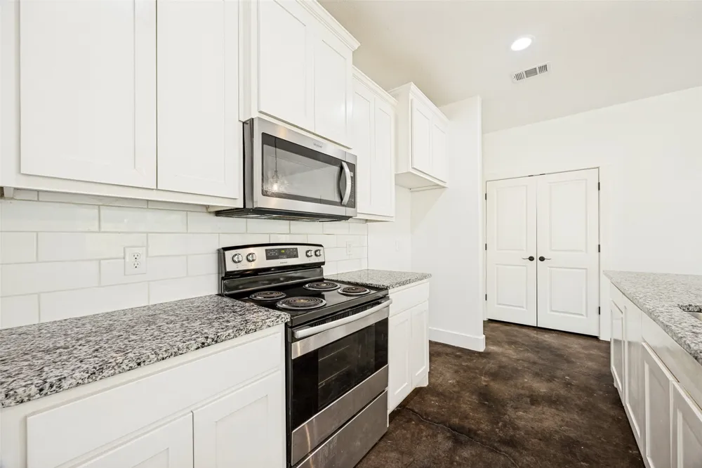 722 E Woodard Street Denison, TX 75021