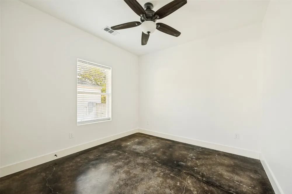722 E Woodard Street Denison, TX 75021